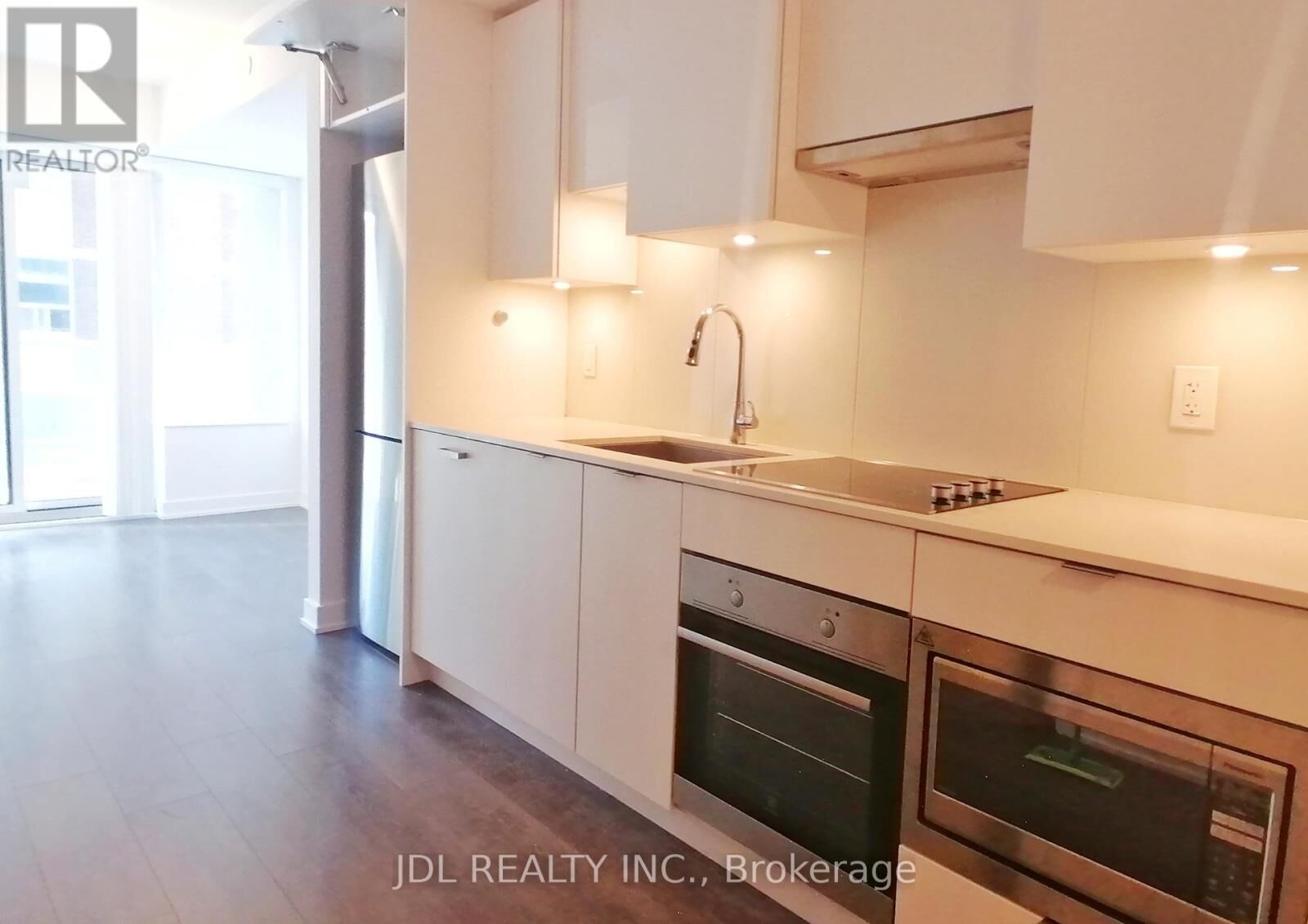 Property Photo:  195 Redpath Avenue 807  ON M4P 0E4 