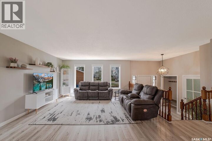 Property Photo:  1 Hoidale Avenue  SK S0G 2T0 