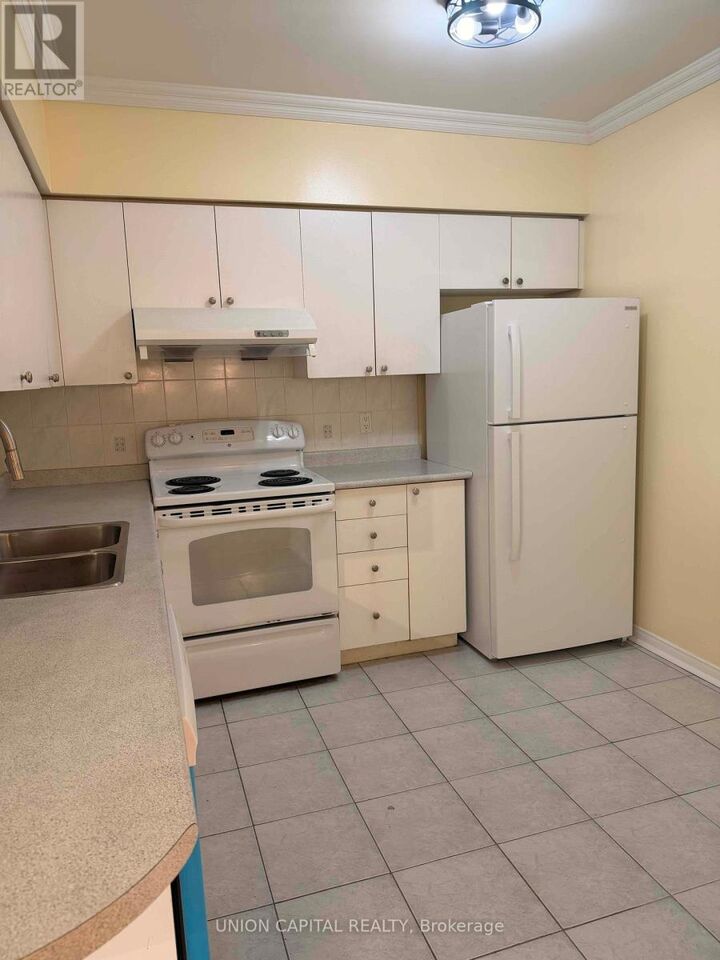 Property Photo:  7398 Yonge Street 311  ON L4J 8J2 