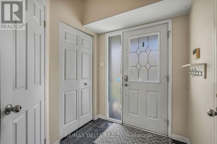 Property Photo:  2218 Cecile Crescent  ON K4K 1S4 