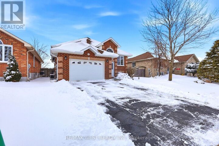 Property Photo:  20 Eakins Crescent  ON K9V 6J9 