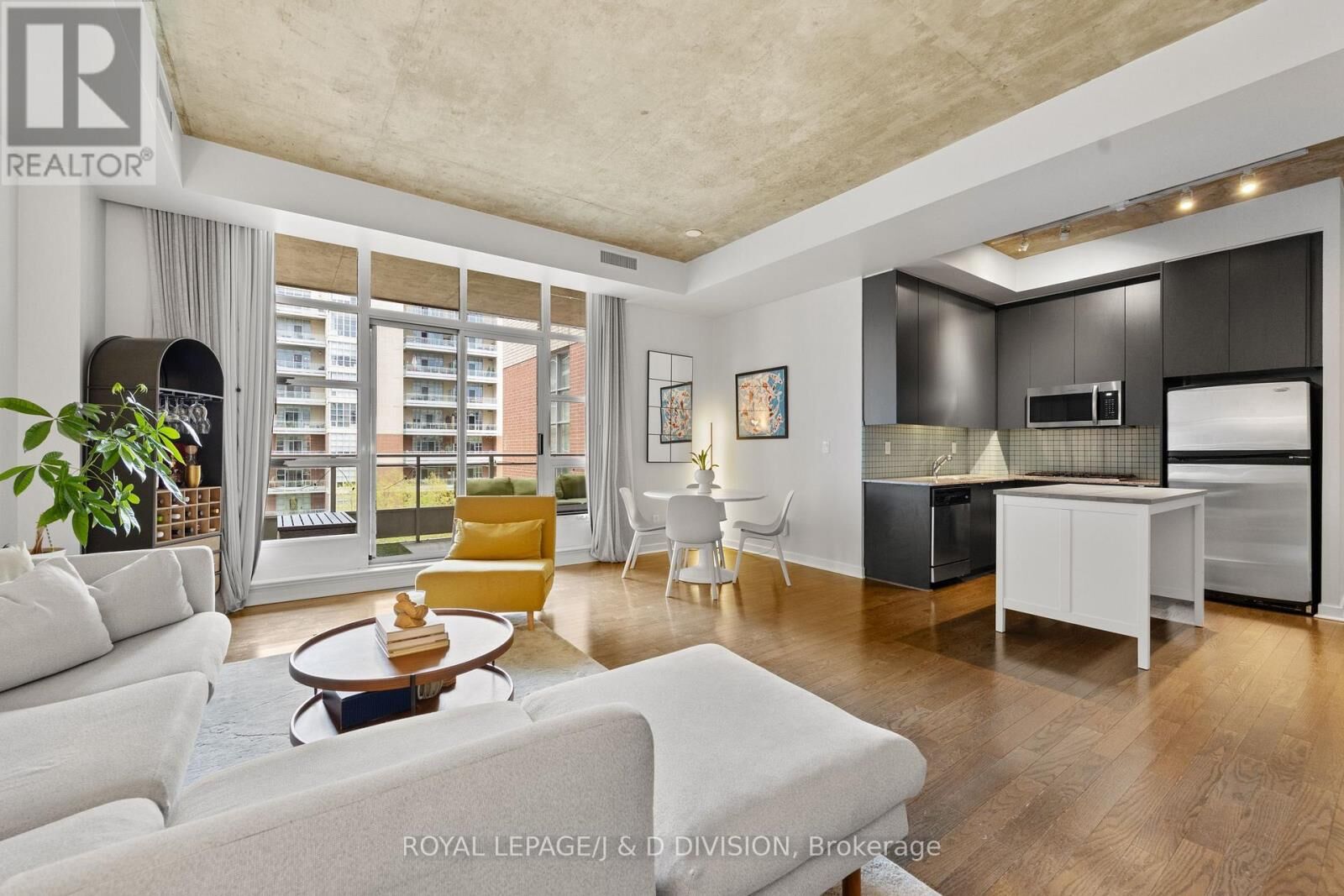 Property Photo:  19 Brant Street 508  ON M5V 2L2 