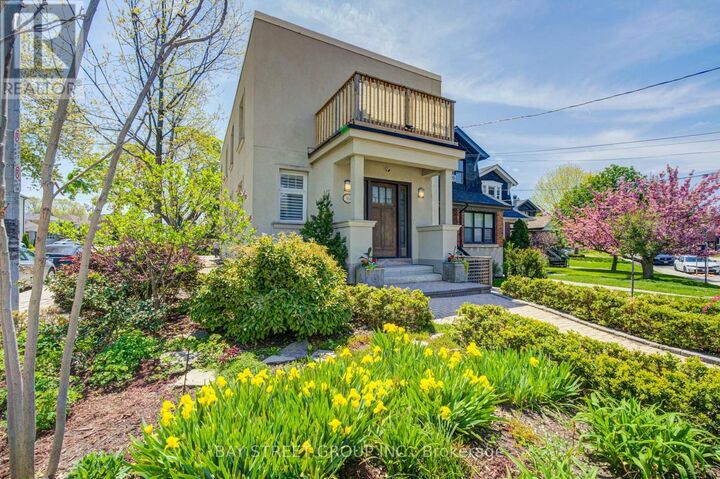 Property Photo:  95 Hopedale Avenue  ON M4K 3M9 