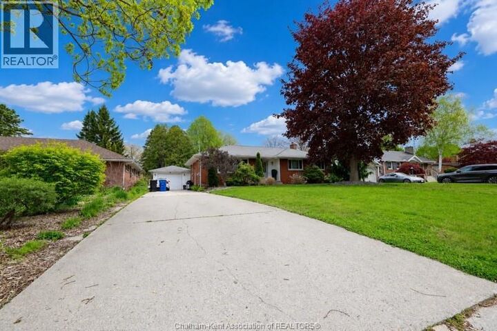 Property Photo:  9 Owen Avenue  ON N7L 3W8 