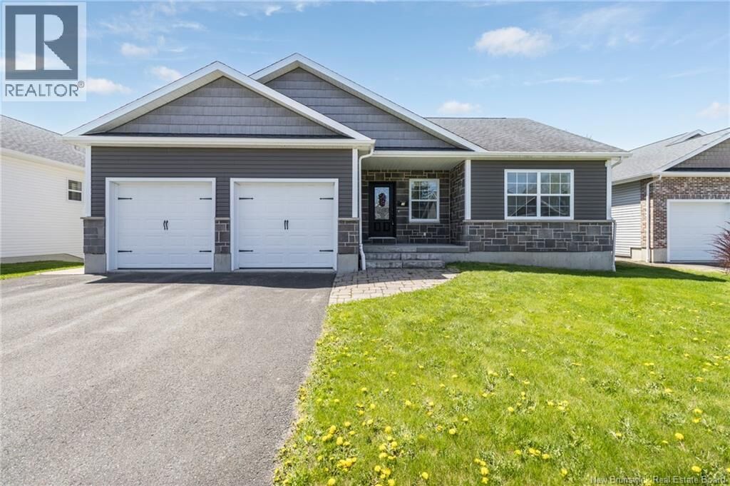 Property Photo:  18 Briar Brook Place  NB E3A 3N1 