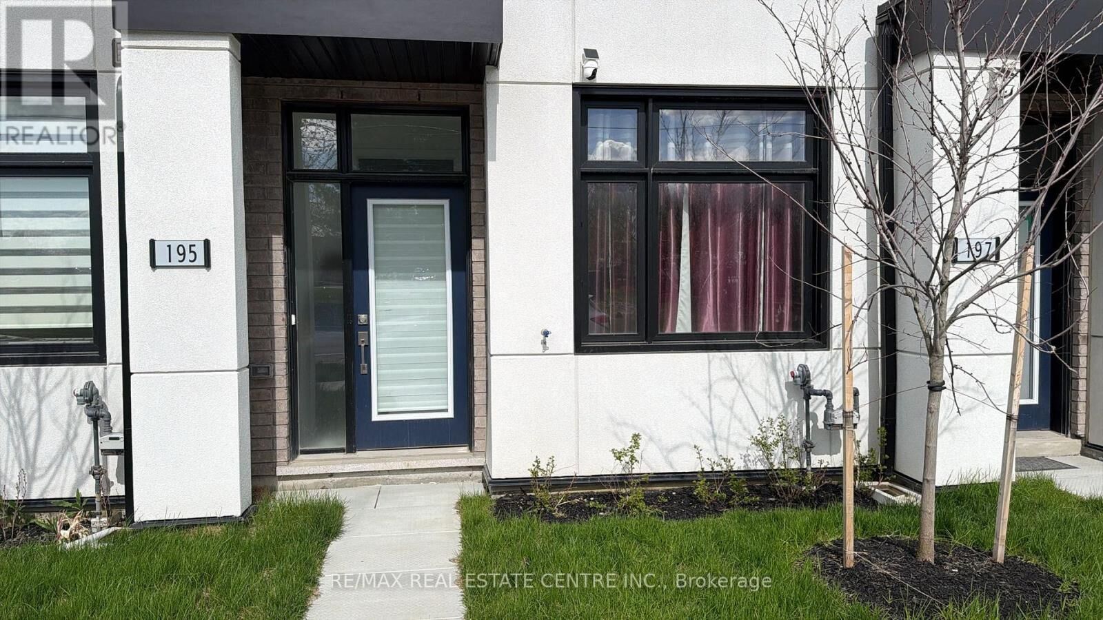 Property Photo:  195 Monarch Avenue  ON L1S 7M3 