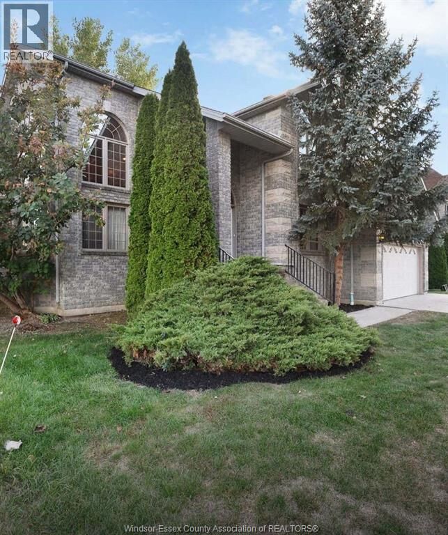 Property Photo:  11363 Amalfi  ON N8P 1J8 