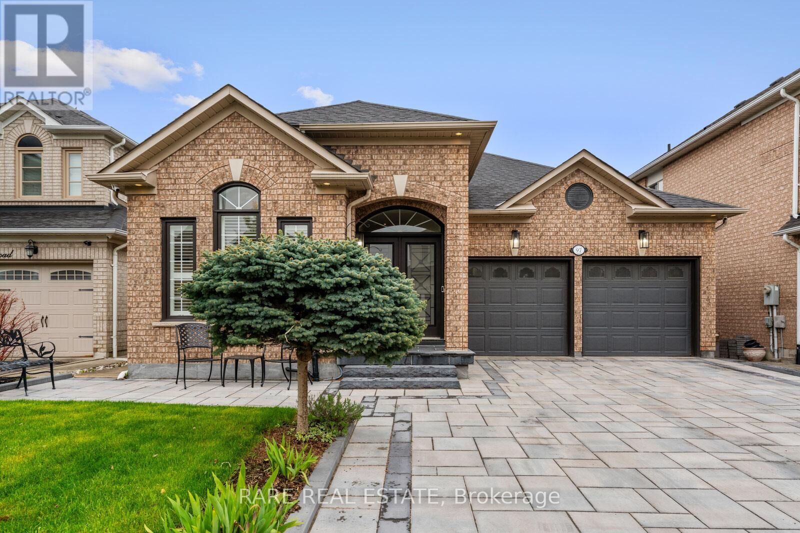 Property Photo:  97 Toscana Road  ON L4H 2G1 