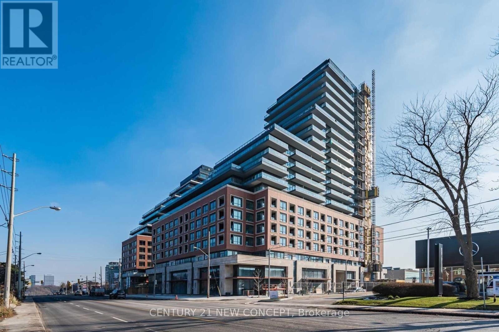 Property Photo: 33 Frederick Todd Way 518 ON M4G 0C9