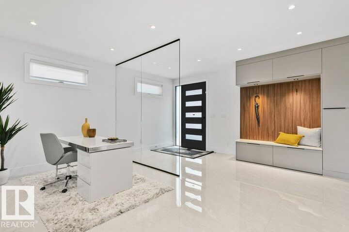 Property Photo:  2942 Kostash Drive SW  AB T6W 3J8 