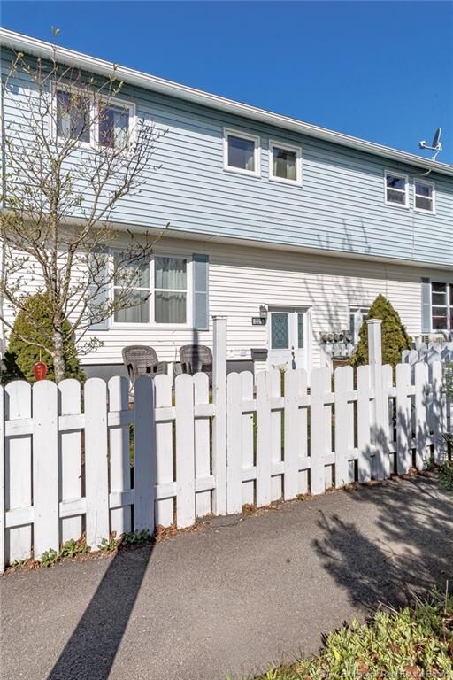Property Photo:  325 Tartan Street  NB E2K 4G9 