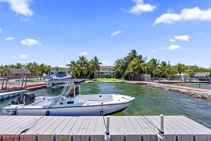 Property Photo: 88110 Overseas Highway FL 33070