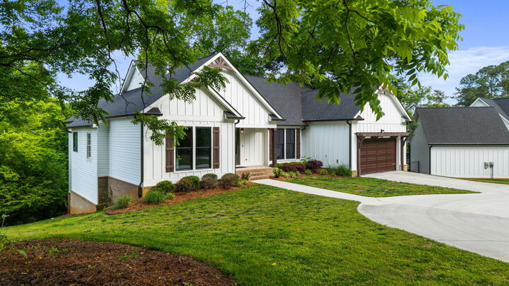 Property Photo: 6296 Fairview Road TN 37343