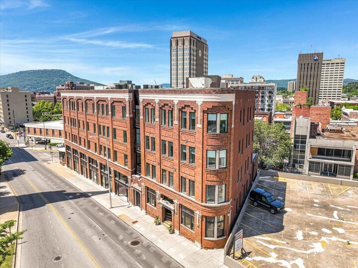 Property Photo: 707 Georgia Avenue TN 37402