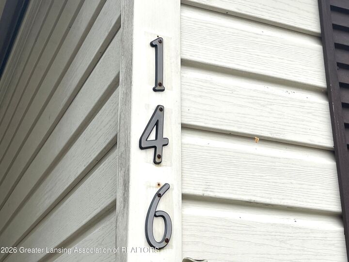 Property Photo:  855 W Jefferson Street  MI 48837 
