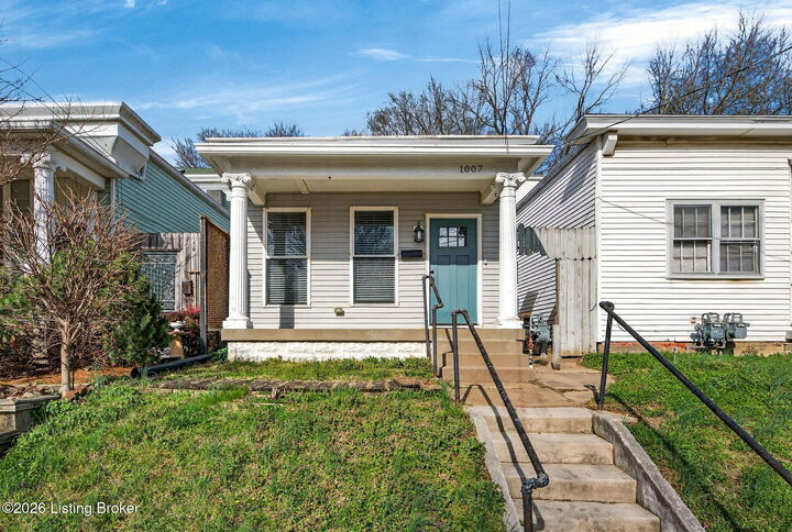 Property Photo: 1007 Goss Ave KY 40217