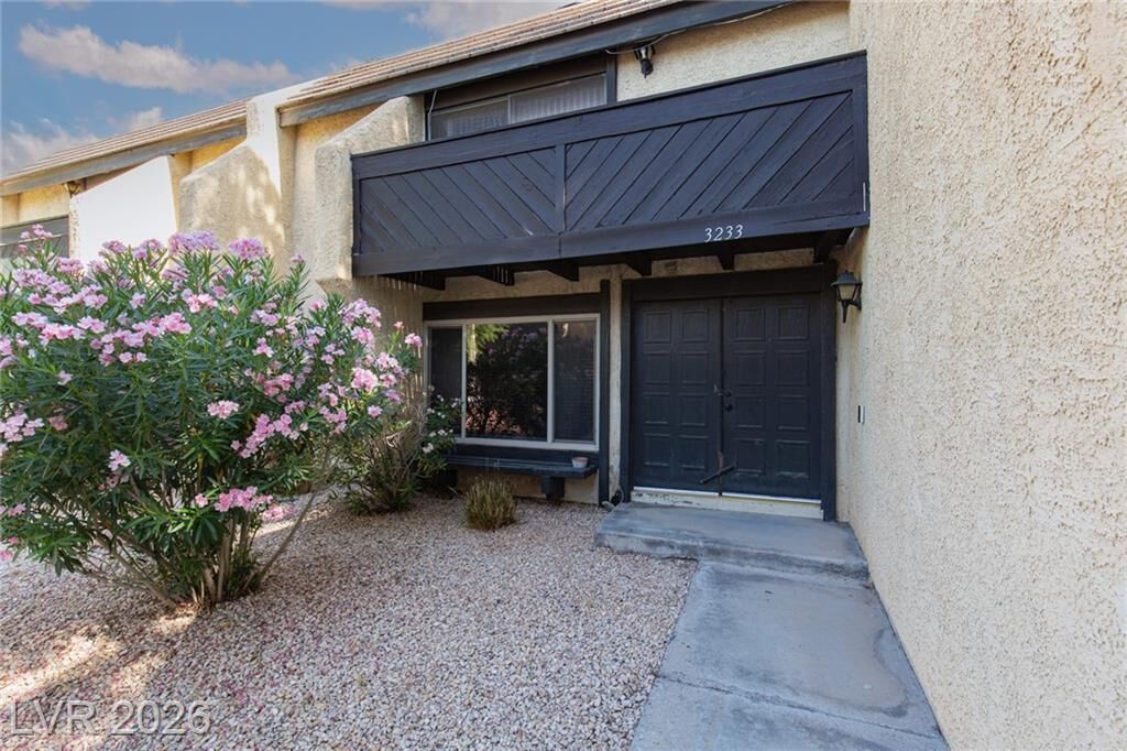 Property Photo: 3233 Kinsale Court NV 89121