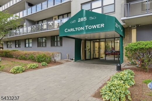 Property Photo:  285 Aycrigg Ave 4J  NJ 07055 