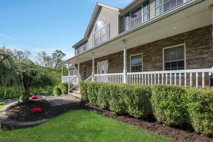 Property Photo:  8 Buena Vista Dr  NJ 07456 