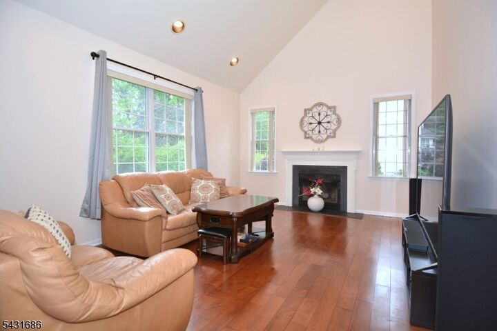 Property Photo:  22 Muirhead Ct  NJ 08502 