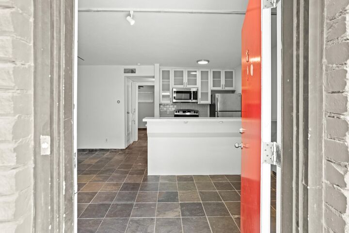 Property Photo:  3602 Garrott Street Street 4  TX 77006 