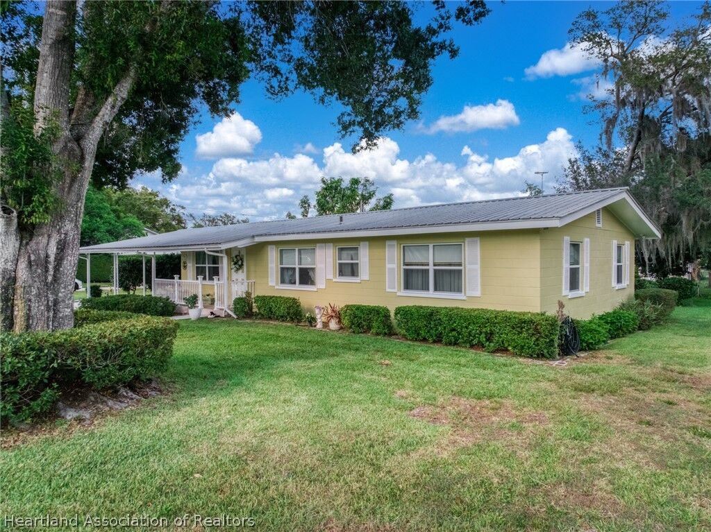 Property Photo:  804 N Verona Avenue  FL 33825 