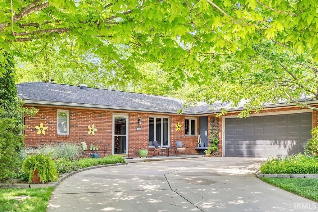 Property Photo:  1622 S Williams Court  IN 47401-6828 