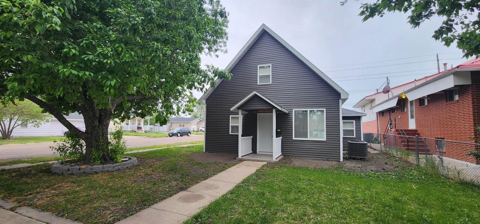 Property Photo:  1023 W 6th  NE 69101 