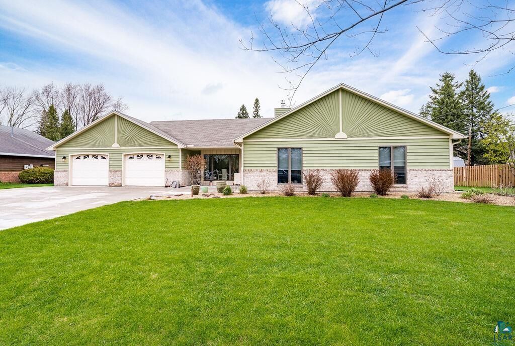 Property Photo:  15 Vergennes St  WI 54880 