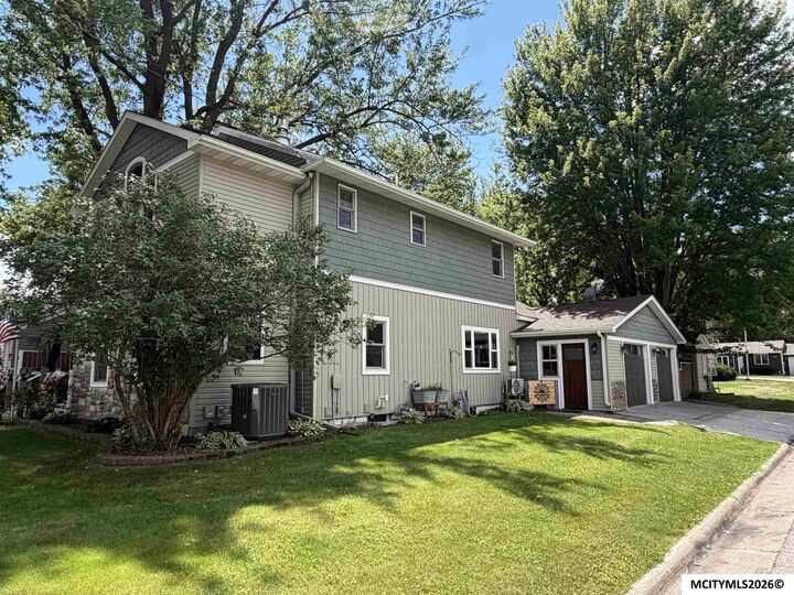 Property Photo:  715 S 12th St  IA 50428 