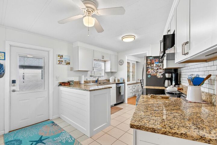 Property Photo:  42 Caballo Way  FL 34209 