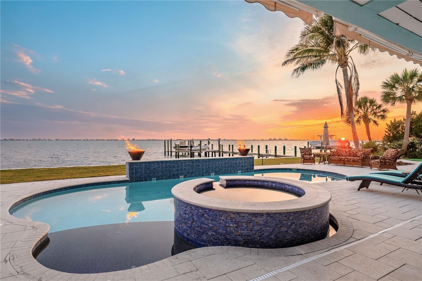 Property Photo: 350 S Shore Drive FL 34234