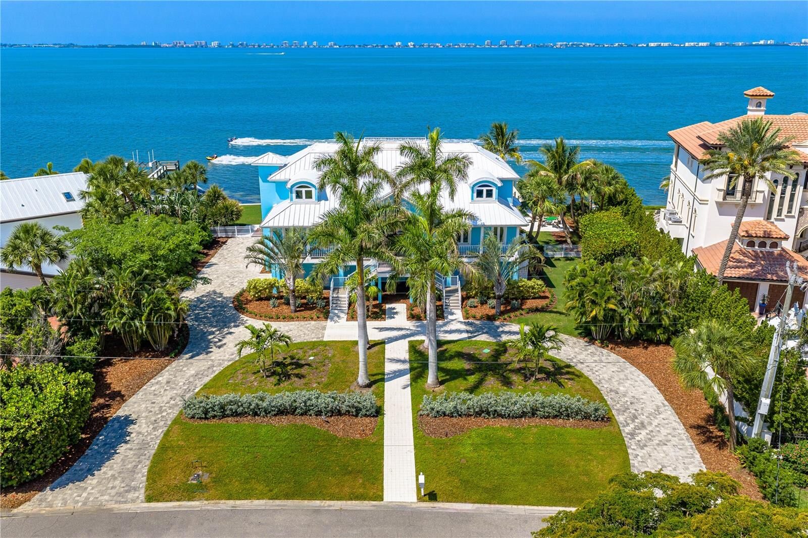 Property Photo:  350 S Shore Drive  FL 34234 