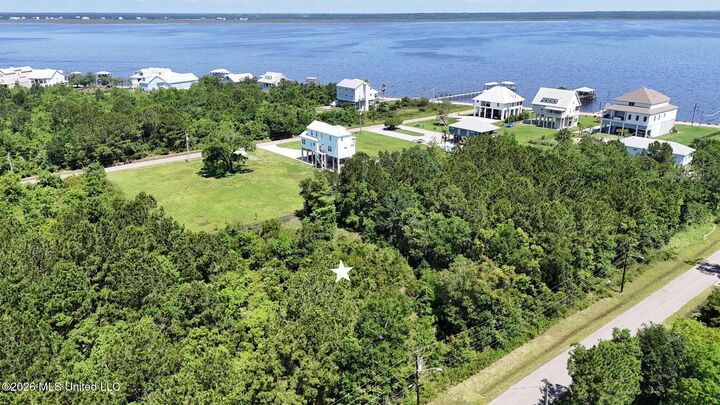 Property Photo:  107 Engman Avenue  MS 39520 