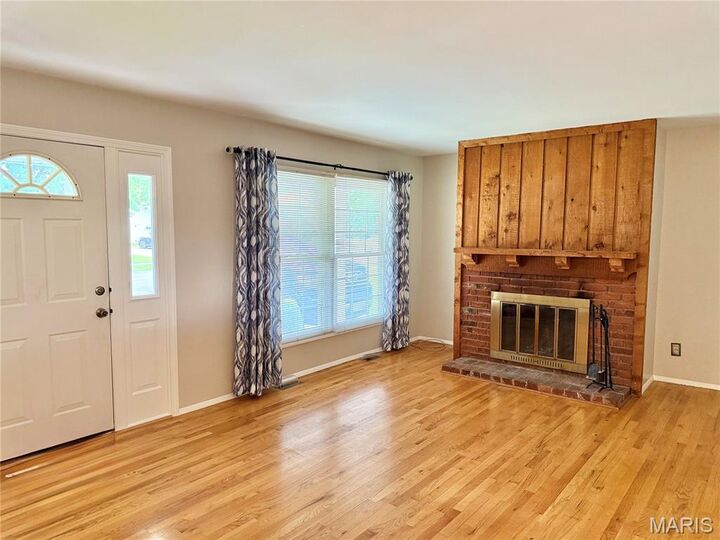 Property Photo:  1489 Brenthaven Lane  MO 63031 