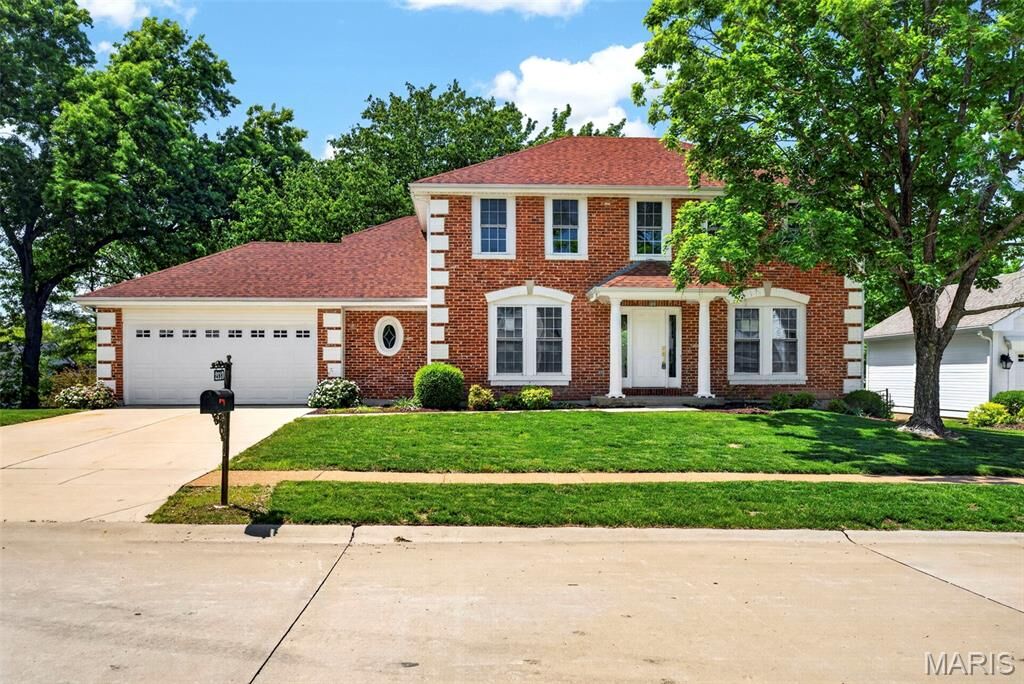 Property Photo:  2113 Bow Tree Court  MO 63005 
