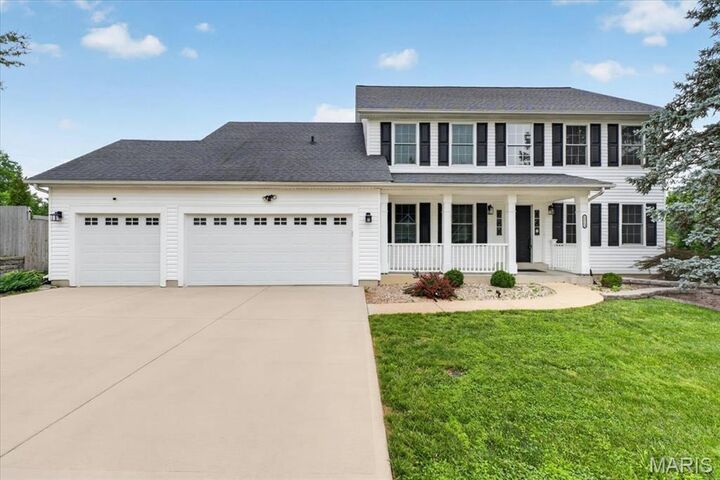 Property Photo:  12112 Fahrpark Lane  MO 63146 