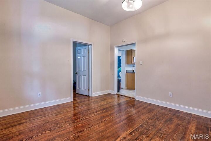 Property Photo: 516 N Mill Street MO 63028
