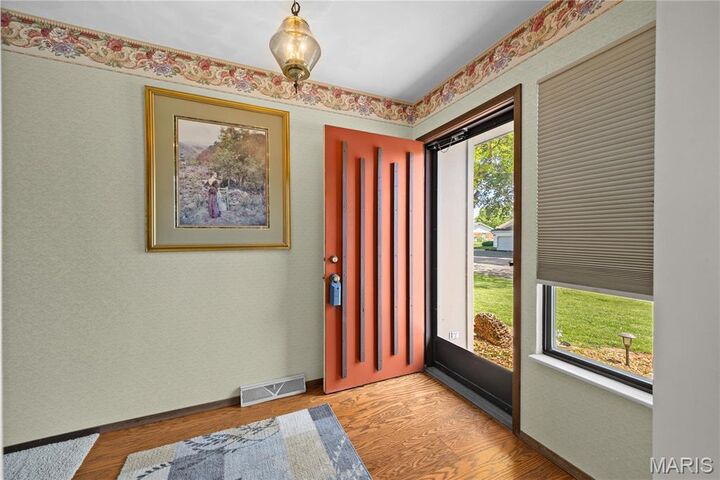 Property Photo:  21 N Saint Johns Drive  IL 62285 