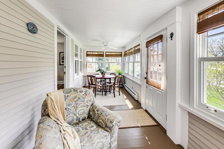 Property Photo: 1223 Ridgewood Drive IL 60035