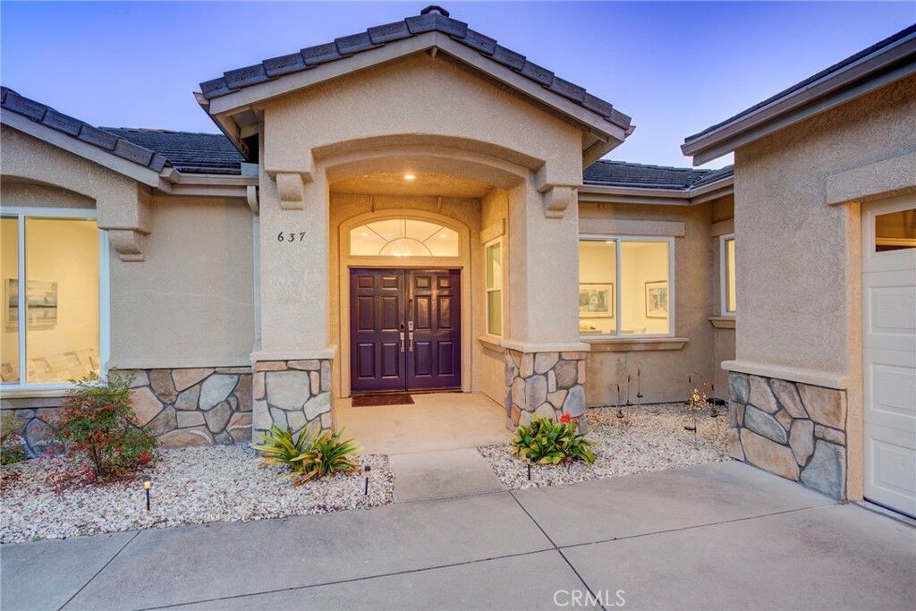 Property Photo:  637 Rosemary Court  CA 93420 