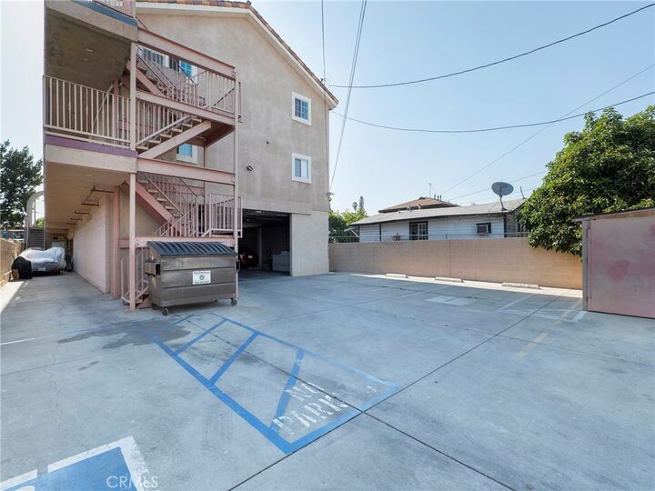 Property Photo:  816 S Record Avenue  CA 90023 