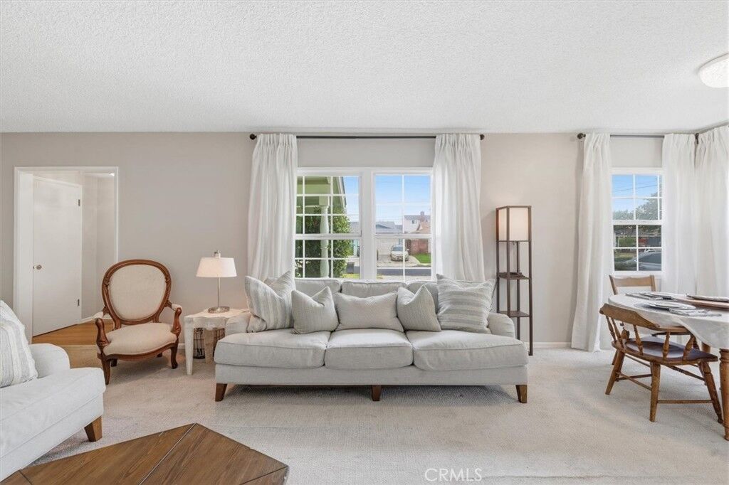 Property Photo: 412 W 229th CA 90745