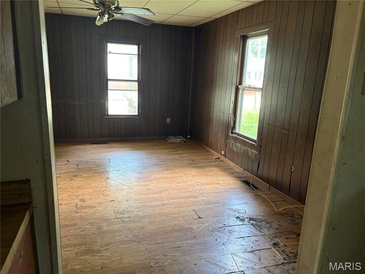 Property Photo: 1425 N Madison Street IL 62056