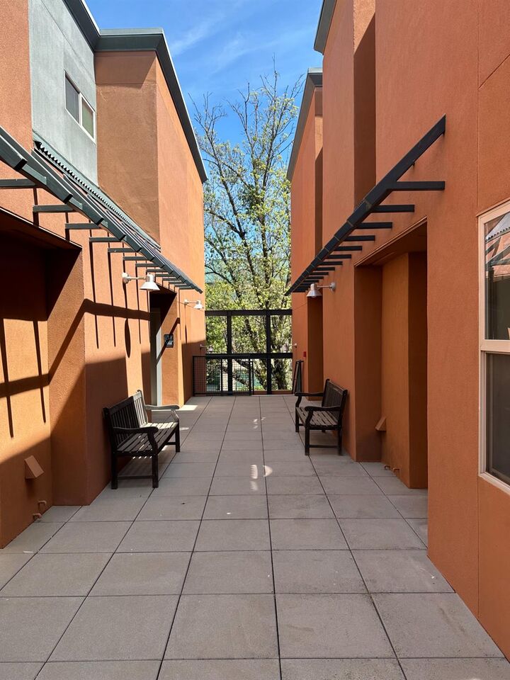 Property Photo:  435 G Street 206  CA 95616 