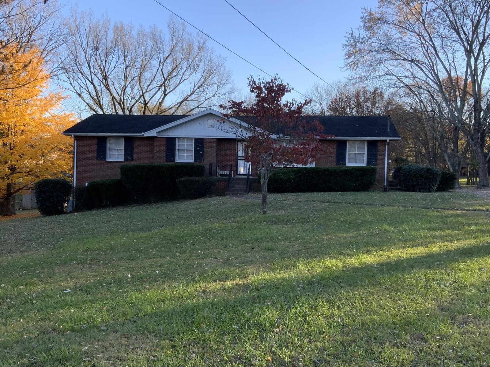 Property Photo: 102 Graycroft Ct TN 37115