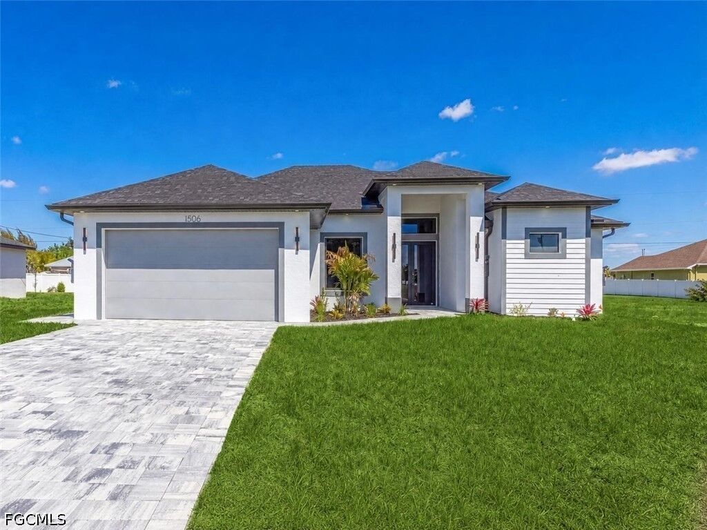Property Photo:  1506 NE 17th Terrace  FL 33909 