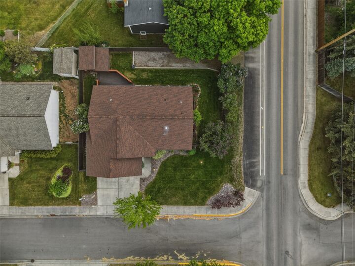 Property Photo: 2117 Inverness Place MT 59801