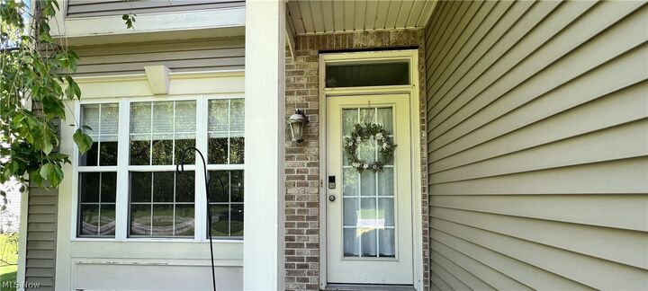 Property Photo: 961 Outrigger Cove OH 44077