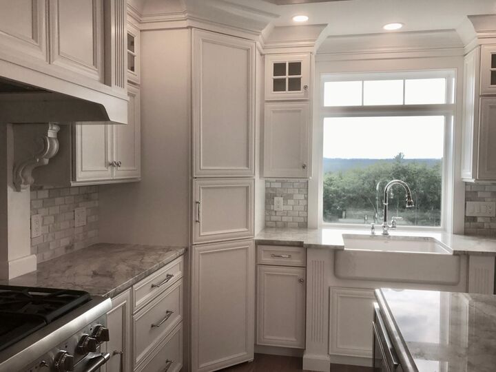 Property Photo:  5 Chandler Way  NH 03033 